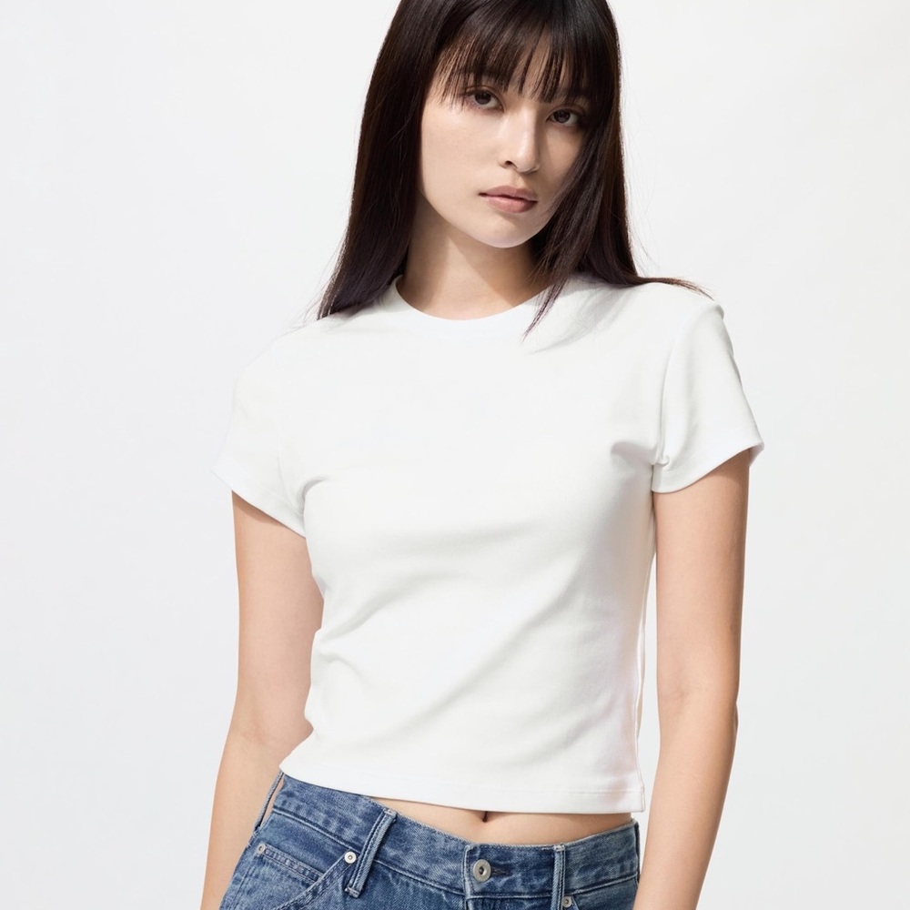 Uniqlo NWT Women's White Top Mini T-Shirt 
Size XXS